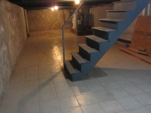 5th image of 1727 McKean St #1