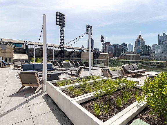 Rooftop Lounge