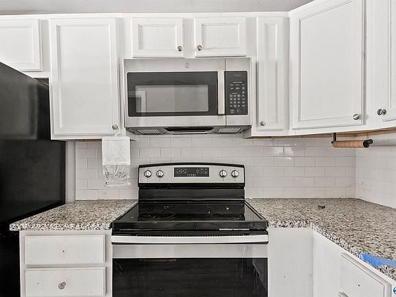 5th image of 74 Derrick Dr