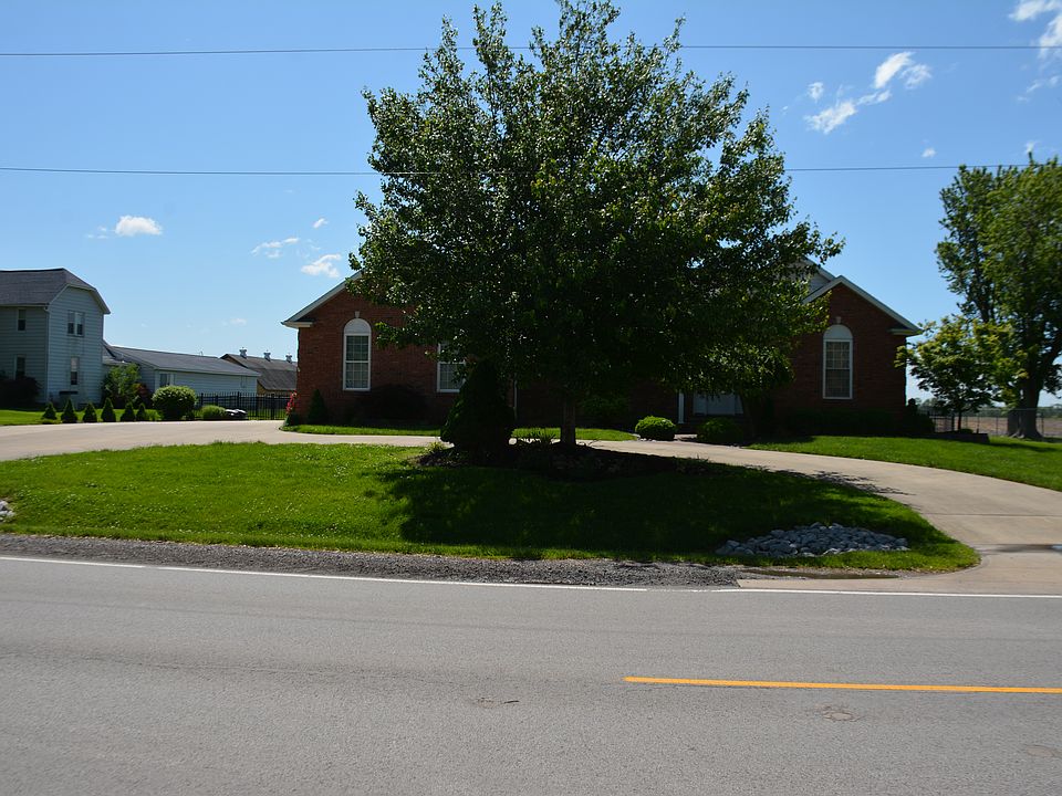1st image of 673 N Main St