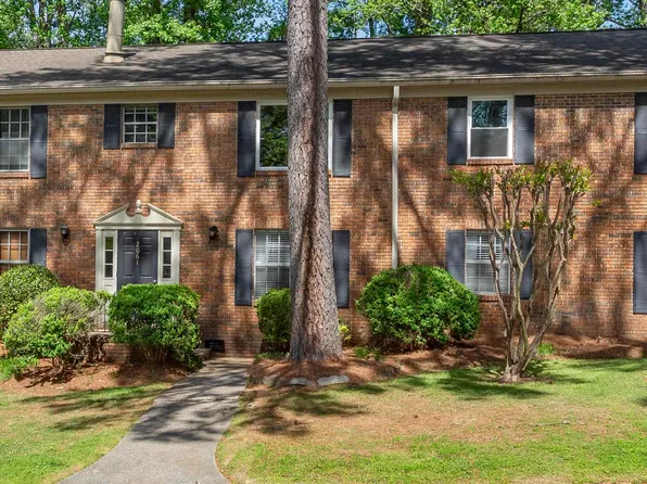 2061 Montreat Cir APT D, Vestavia Hills, AL 35216