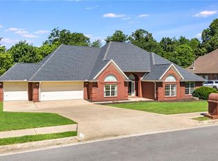 3986 Saulsbury St, Springdale, AR 72762