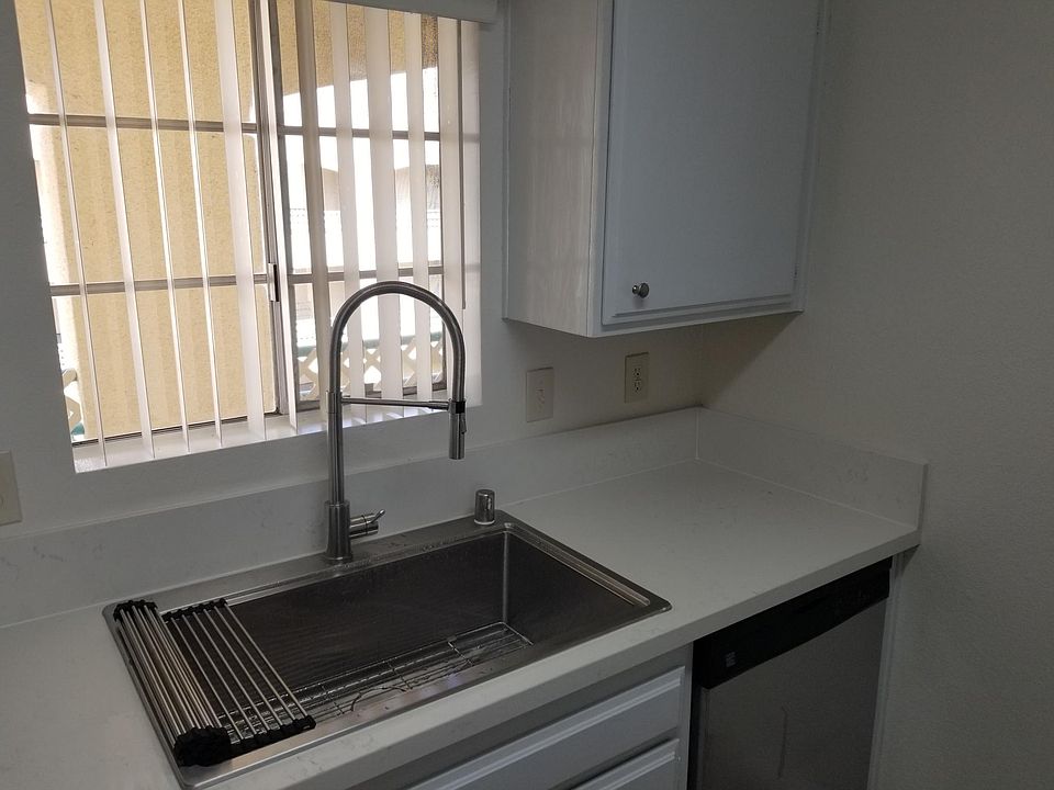 1st image of 3775 Beethoven St #3
