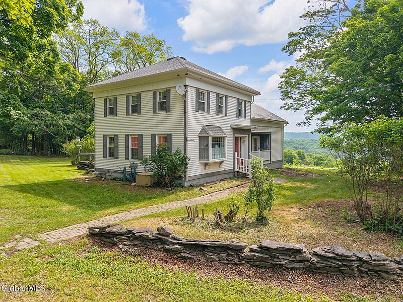 5th image of 205 Burnside Road