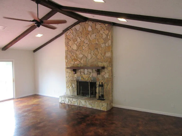8629 Deerpoint Dr — Photo 7