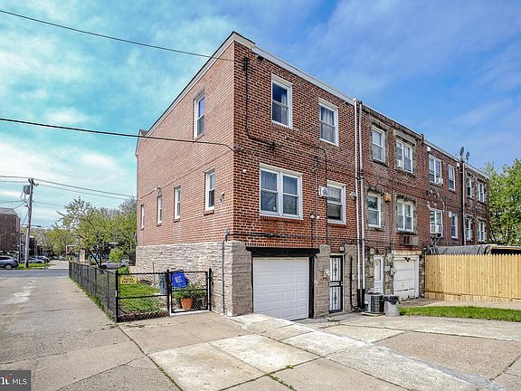 4th image of 647 Devereaux Ave