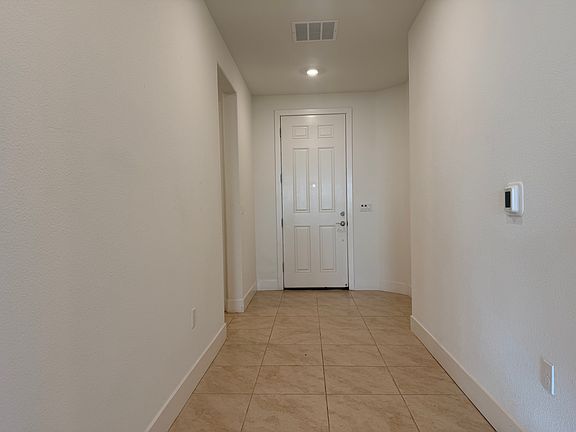 3rd image of 1322 Ascot Ln