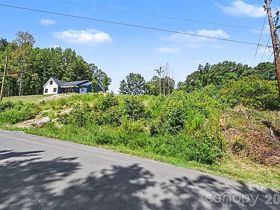 3rd image of 157 Harbourtown Dr