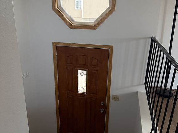 5th image of 2613 Cherly St