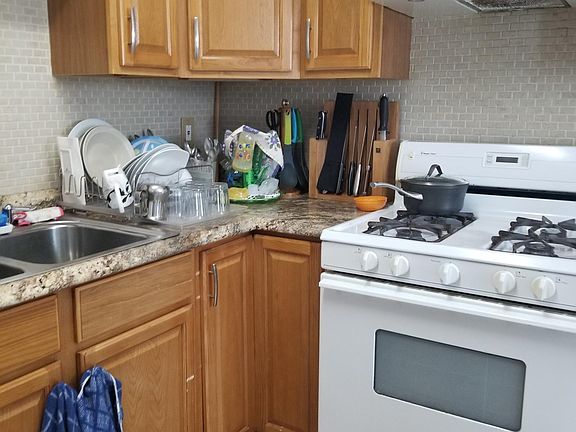 2nd image of 36 Endor Ave
