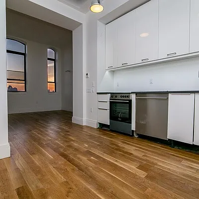 Rented by Nooklyn NYC LLC | media 75
