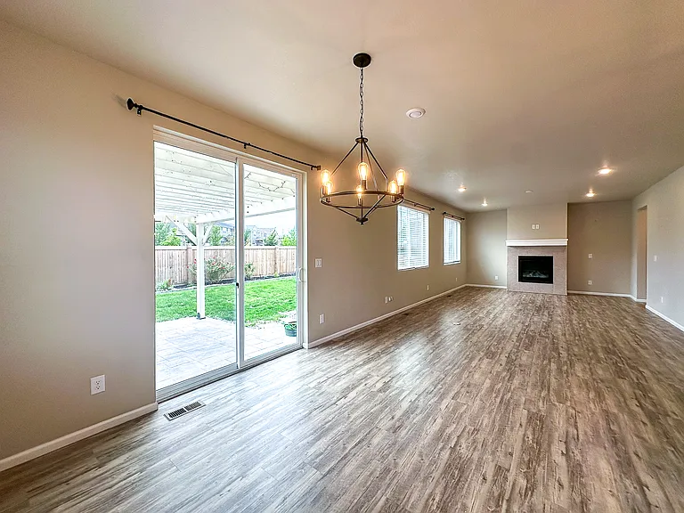 17440 Springfield Dr — Photo 24