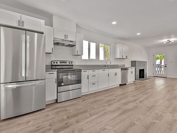 4th image of 441 Vera Ave #1