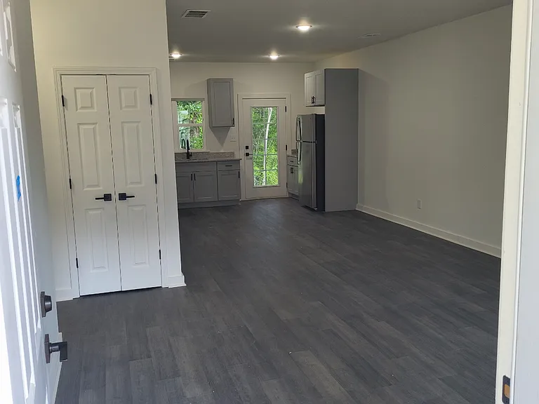 1510 Brownwood Ave #A — Photo 3