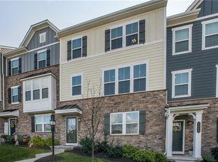 1010 Adair Ave, Valencia, PA 16059
