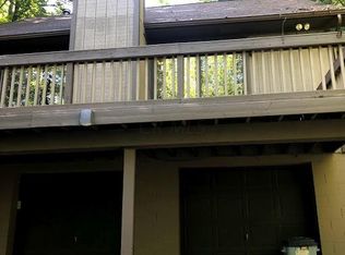 118 Cherokee Ln, Sugar Grove, OH 43155