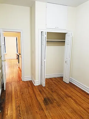 Rented by Triplemint | media 13