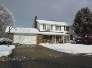 3920 Lantern Ln, Columbus, IN 47203