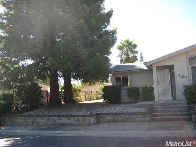 2nd image of 7100 Daisy Ln #2709