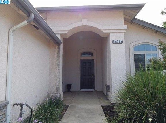 4th image of 1747 N Cotta Ct