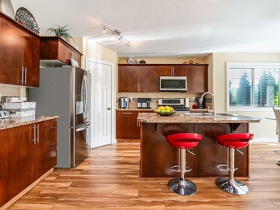 5th image of 144 Kershaw Close