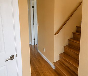 2nd image of 1472 Kenneth St