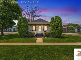 214 S McDonnell St, Corunna, MI 48817