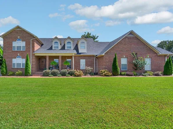 100 Whites Point Dr, Cookeville, TN 38506