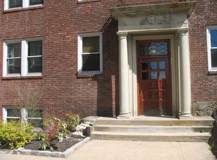 56 Sagamore Rd APT 2C, Bronxville, NY 10708