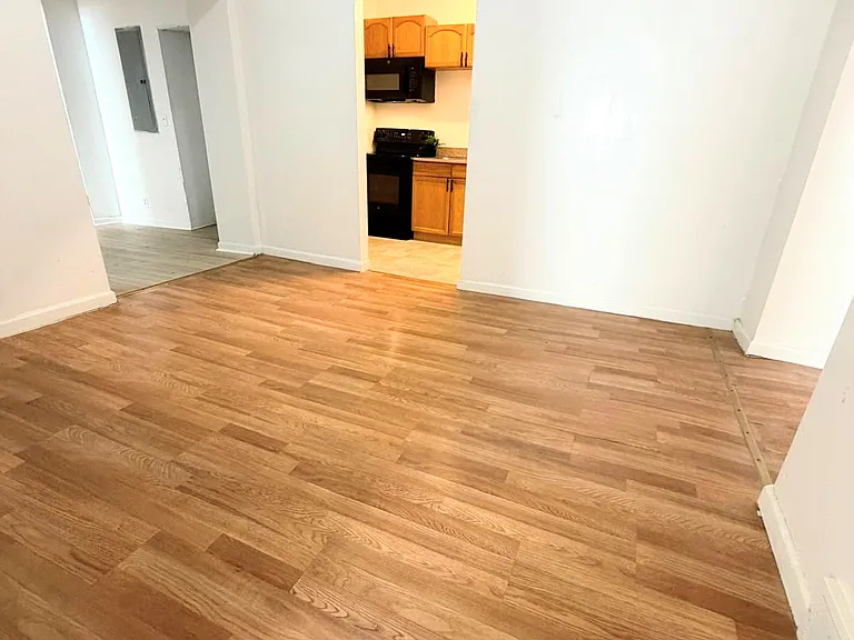2601 Bellevue Ave #1 — Photo 8