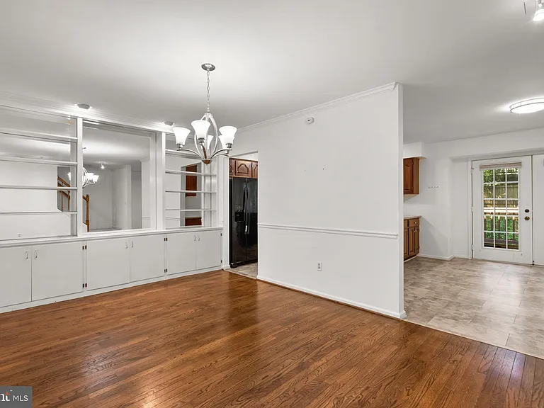 11017 Cedarwood Dr — Photo 7