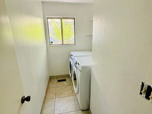 3rd image of 2256 Morninglory Dr