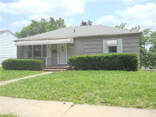 2nd image of 601 N 24th St