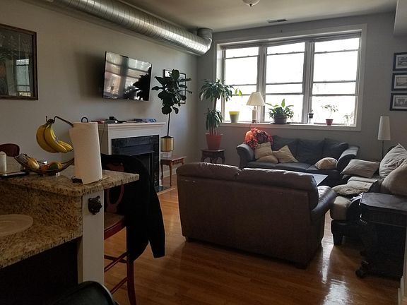 4th image of 2315 W Huron St Ste 103