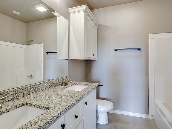 4th image of 1507 Avenue Ounit #B