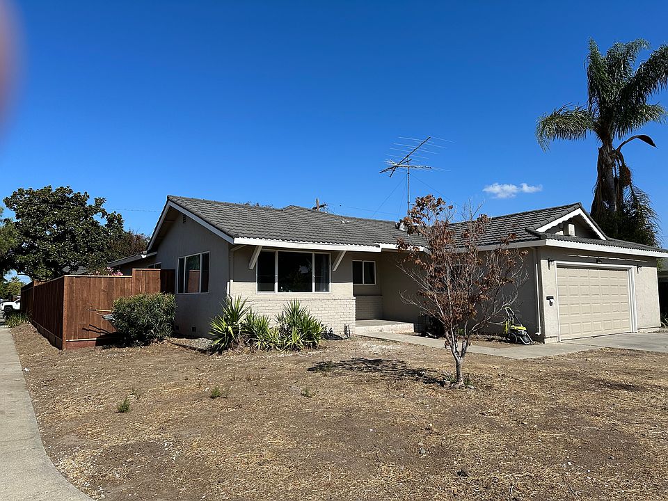 1st image of 1621 Willowgate Dr