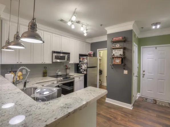 7001 Lenox Village Dr APT A-8, Nashville, TN 37211