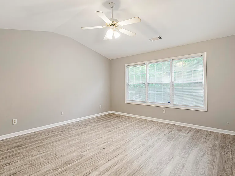 6352 Hickory Lane Cir — Photo 15