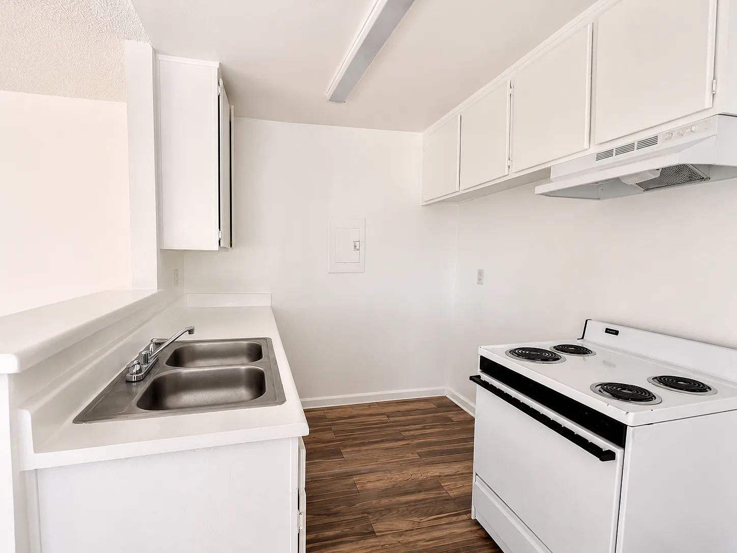 2 bed, 950 sqft, $1,750 — Photo 4