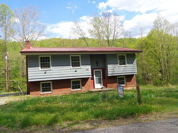 1607 E Dolly Ann Dr Covington VA 24426 MLS 137647 Zillow