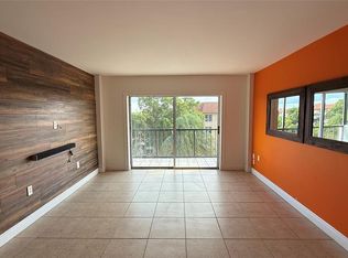 4174 Inverrary Dr, Lauderhill, FL 33319