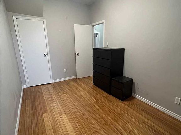 5th image of 678 Bathurst St #2