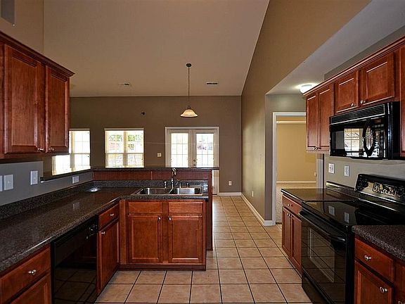 5th image of 7021 Lynnfield Dr SE