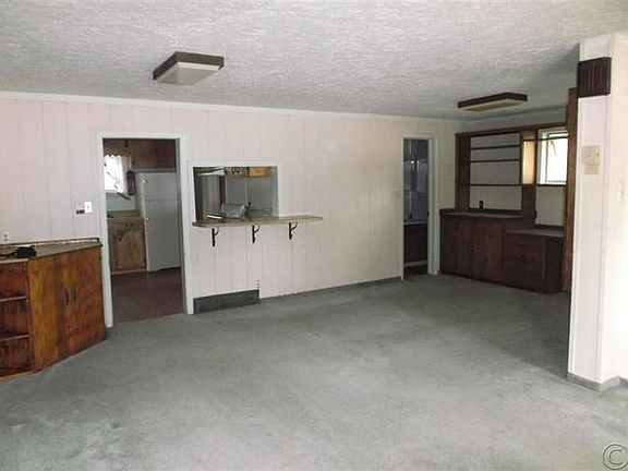 5th image of 1401 Washburn Ave