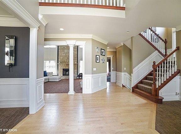2nd image of 35 E Sandstone Ct