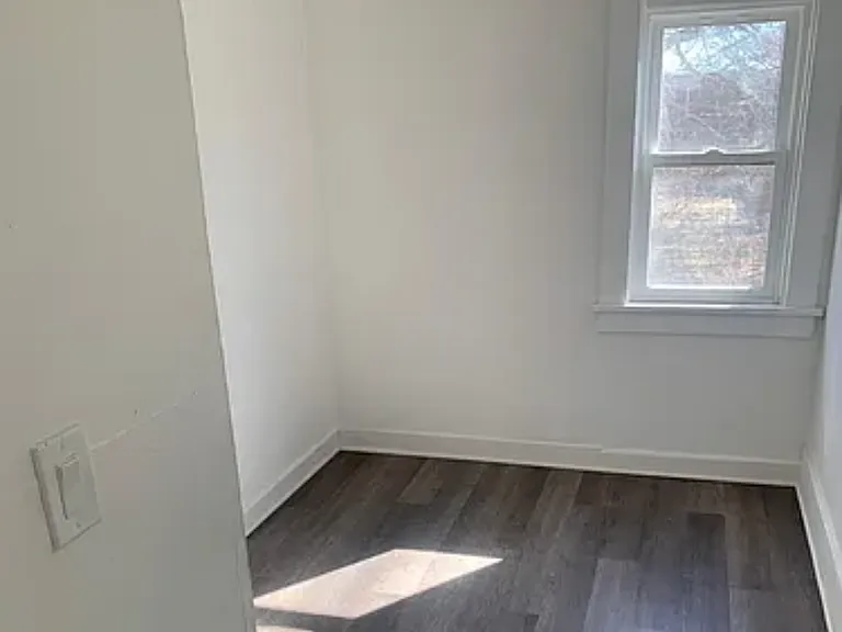 709 10th St #2 — Photo 9
