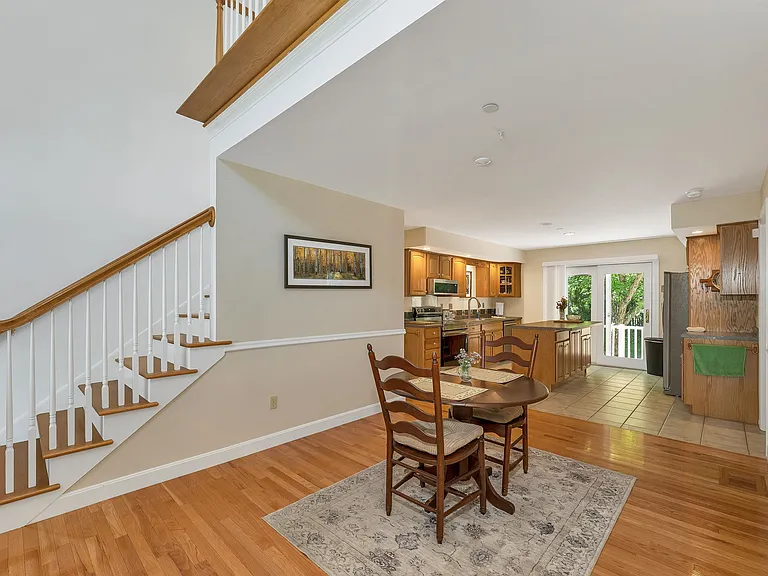 20 Emily Cir — Photo 9