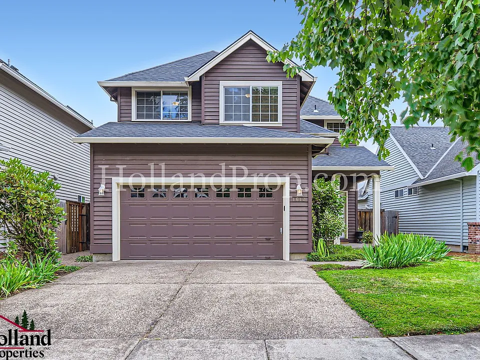 1612 NE Parkside Dr