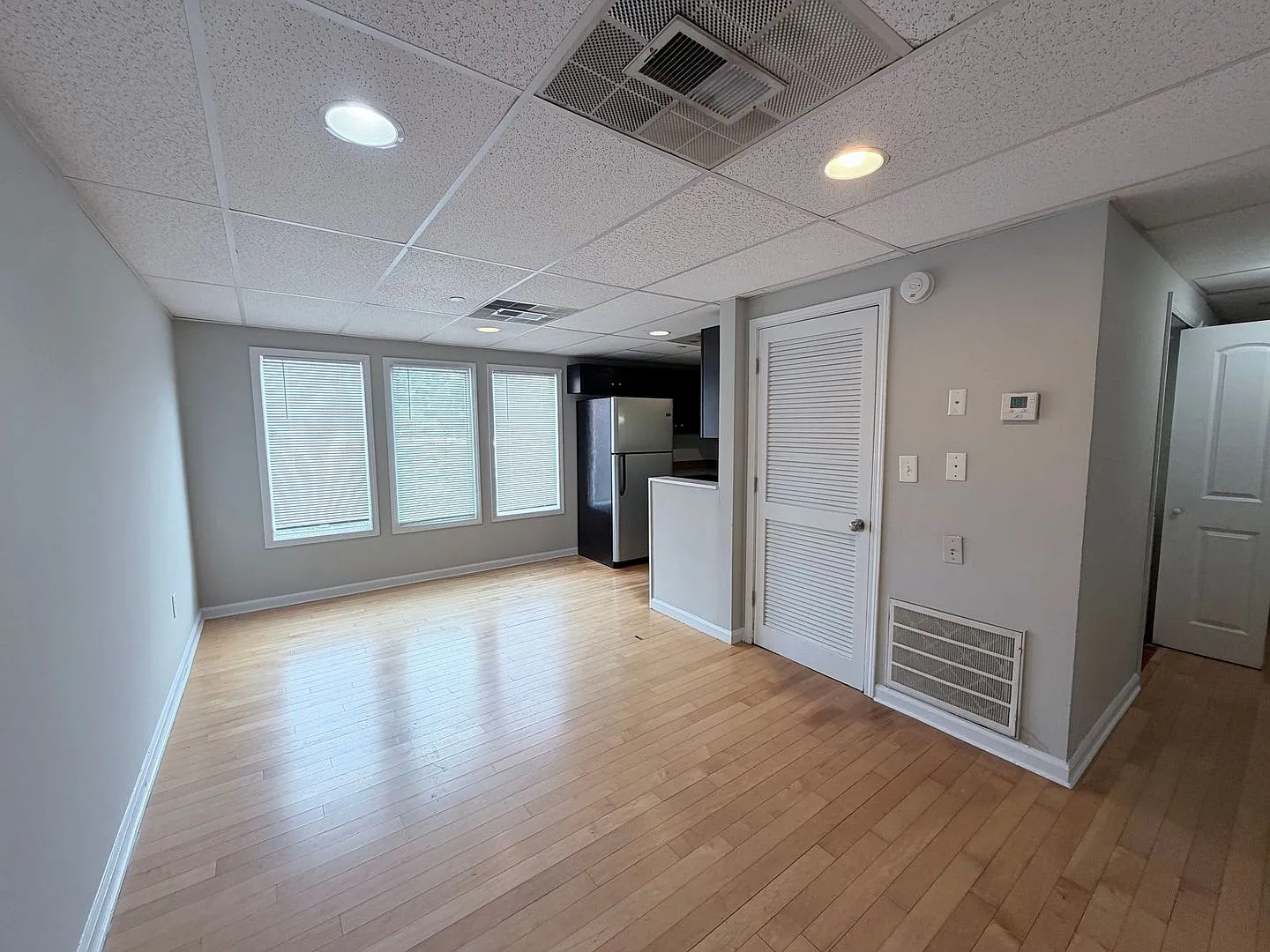 254 E Clayton Street — Photo 2