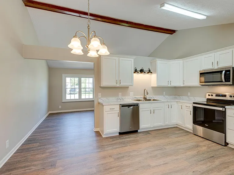 4908 Deerhaven Dr — Photo 12
